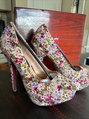 Pink Floral Sequin Platform Pumps gorgeous!!!